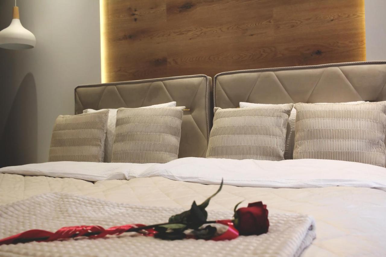 Ecco Superior Apartment โนวีปาซาร์ ภายนอก รูปภาพ
