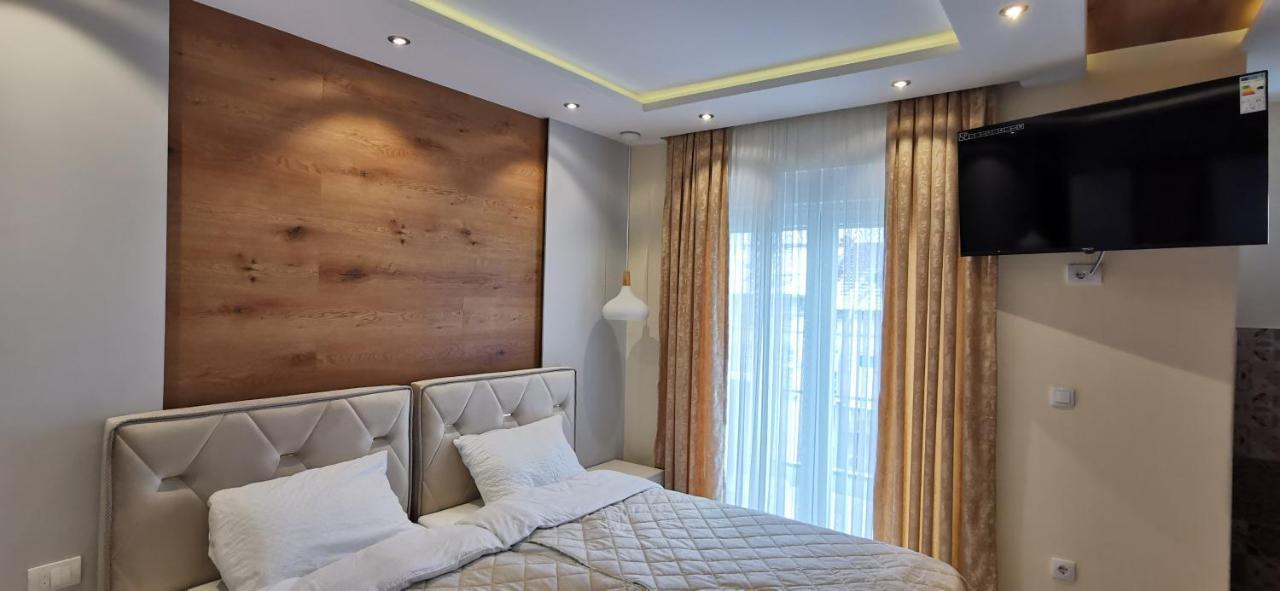 Ecco Superior Apartment โนวีปาซาร์ ภายนอก รูปภาพ
