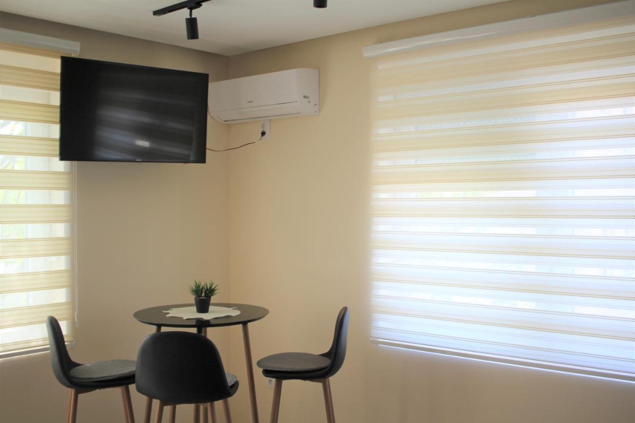 Ecco Superior Apartment โนวีปาซาร์ ภายนอก รูปภาพ